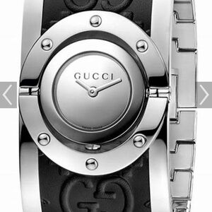Gucci Black and Silver Timepiece Watch